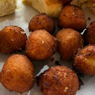 Tater Éclairs